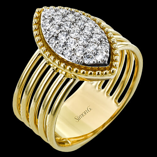 Right Hand Ring in 18k Gold with Diamonds