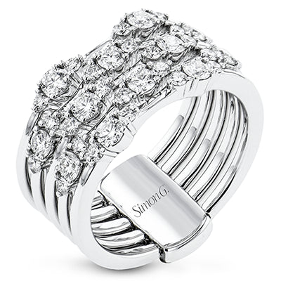 Right Hand Ring in 18k Gold with Diamonds