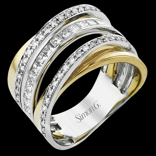 Right Hand Ring in 18k Gold with Diamonds
