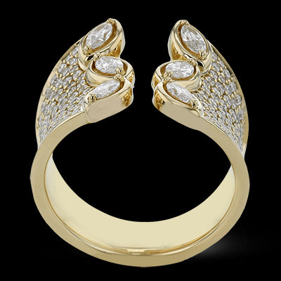 Right Hand Ring in 18k Gold with Diamonds