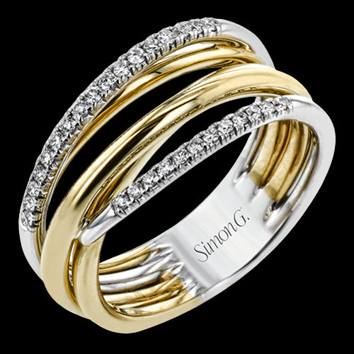 Right Hand Ring in 18k Gold with Diamonds