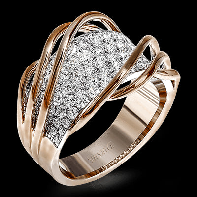 Right Hand Ring in 18k Gold with Diamonds