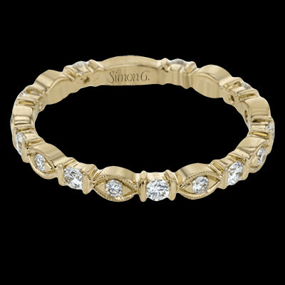 Right Hand Ring in 18k Gold with Diamonds