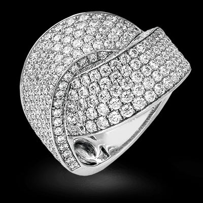 Right Hand Ring in 18k Gold with Diamonds