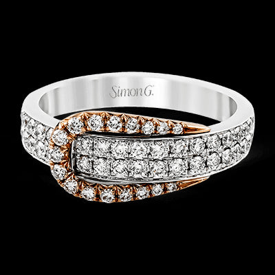 Right Hand Ring in 18k Gold with Diamonds