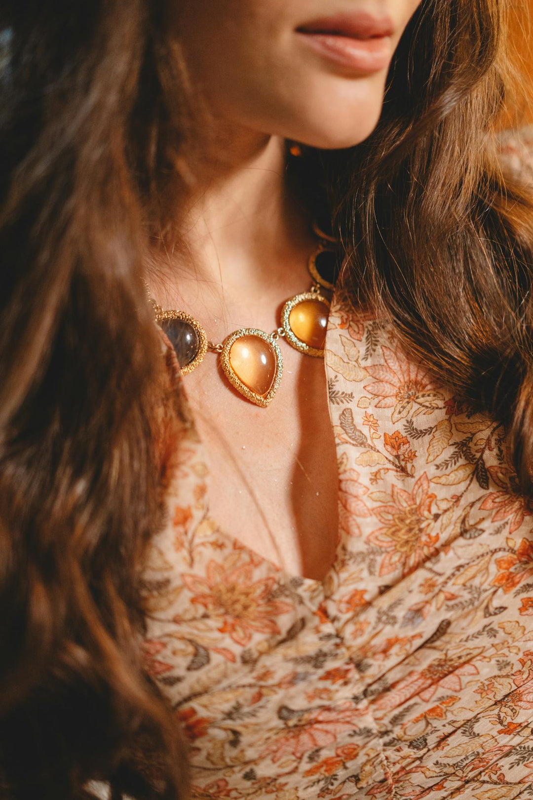 Summer 2026 Jewelry Trends: Gold, Colorful Gemstones & Lightweight Styles