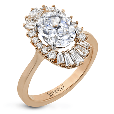 Engagement Ring in 18k Gold with Diamonds