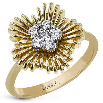 Right Hand Ring in 18k Gold with Diamonds