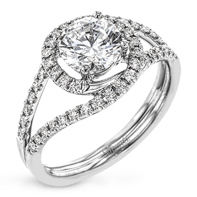 Engagement Ring in Platinum with Diamonds