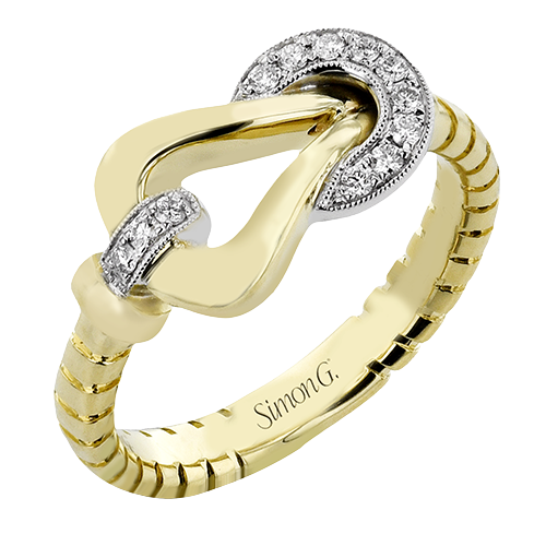 Right Hand Ring in 18k Gold with Diamonds