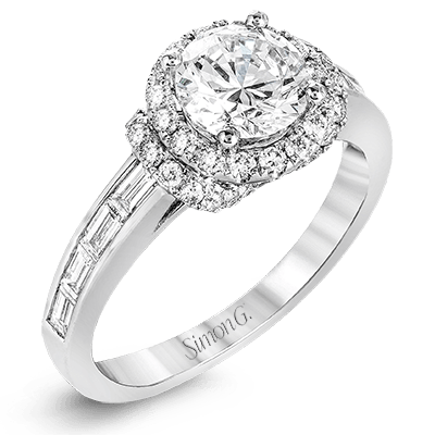 Engagement Ring in 18k Gold with Diamonds