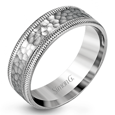 Men Ring in Platinum with Diamonds