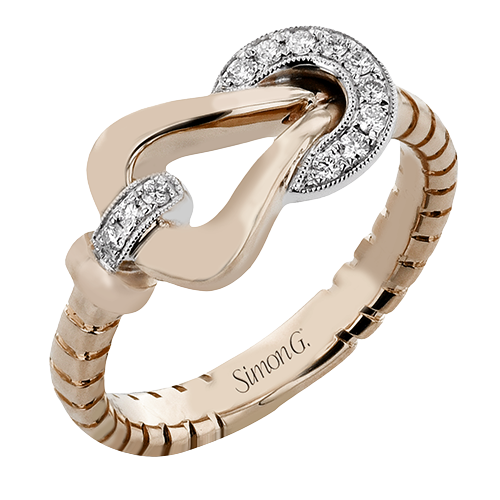 Right Hand Ring in 18k Gold with Diamonds