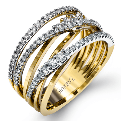 Right Hand Ring in 18k Gold with Diamonds