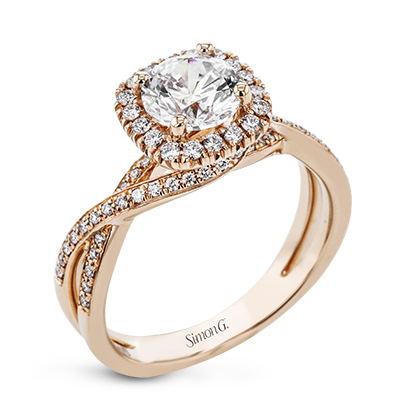 Engagement Ring in 18k Gold with Diamonds