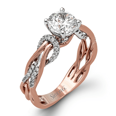 Engagement Ring in 18k Gold with Diamonds