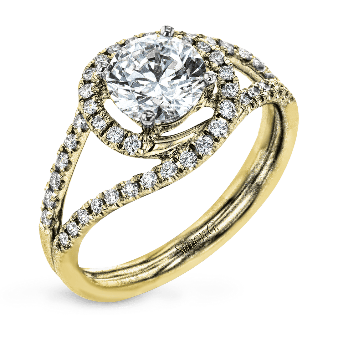 Engagement Ring in Platinum with Diamonds