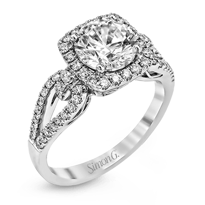 Engagement Ring in 18k Gold with Diamonds