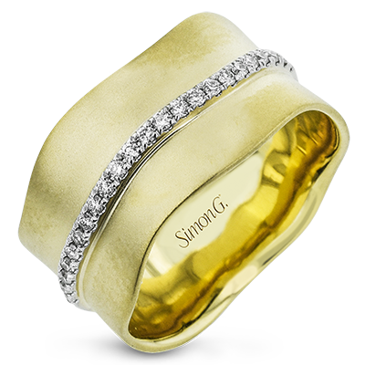 Right Hand Ring in 18k Gold with Diamonds