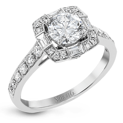 Engagement Ring in 18k Gold with Diamonds