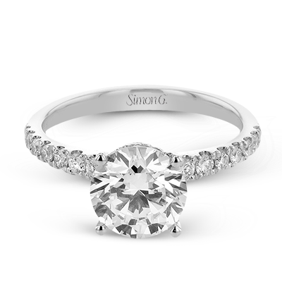 Round Diamond Engagement Ring in 14K Gold, 18K Gold and Platinum