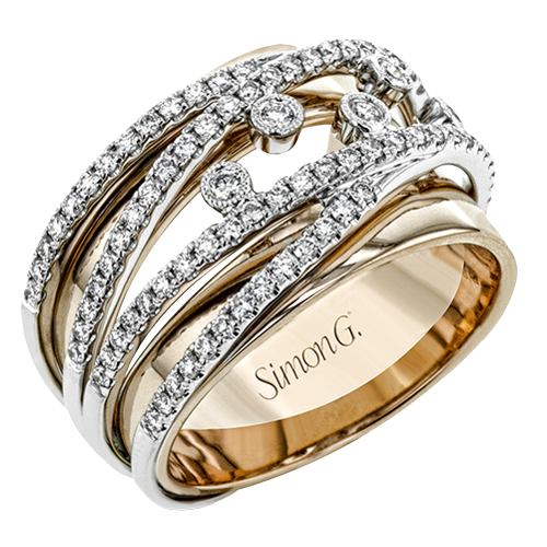 Right Hand Ring in 18k Gold with Diamonds