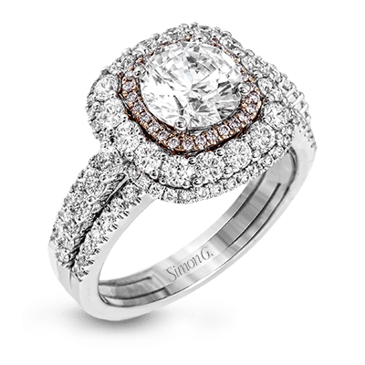 Engagement Ring in 18k Gold with Diamonds