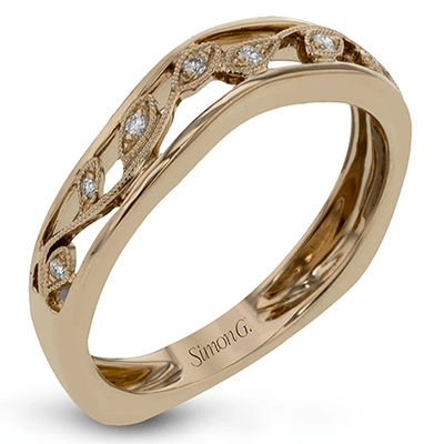 Engagement Ring in 18k Gold with Diamonds