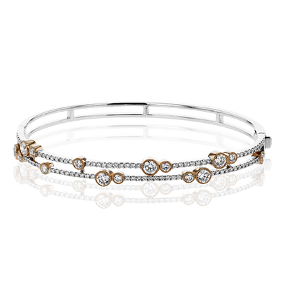 Bangle in 18k Gold with Diamonds