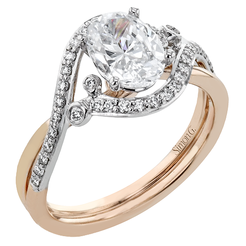 Engagement Ring in 18k Gold with Diamonds