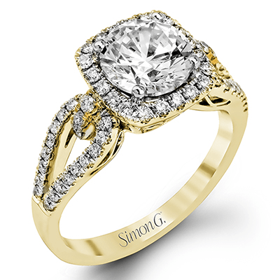 Engagement Ring in 18k Gold with Diamonds