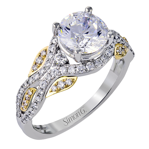 Engagement Ring in 18k Gold with Diamonds