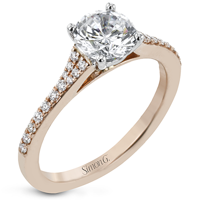 Engagement Ring in 18k Gold with Diamonds