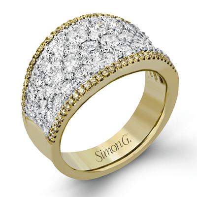 Right Hand Ring in 18k Gold with Diamonds