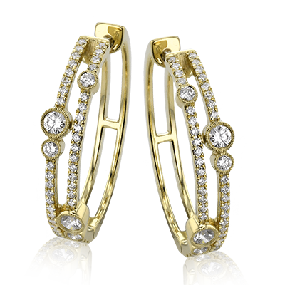 Hoop Earring in 18k Gold with Diamonds