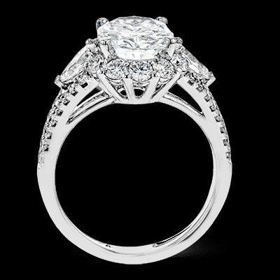 Engagement Ring in 18k Gold with Diamonds