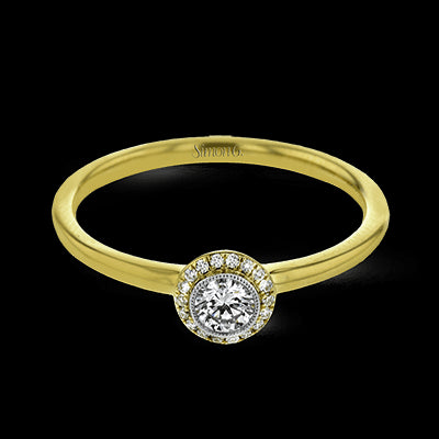 Engagement Ring in 18k Gold with Diamonds