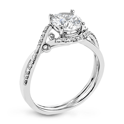 Engagement Ring in 18k Gold with Diamonds