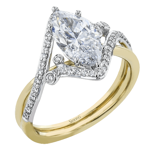 Engagement Ring in 18k Gold with Diamonds