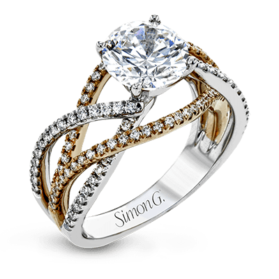 Engagement Ring in 18k Gold with Diamonds