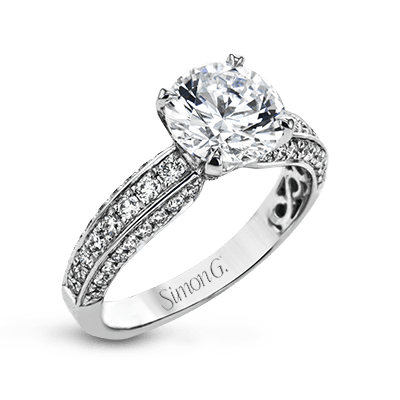 Engagement Ring in 18k Gold with Diamonds