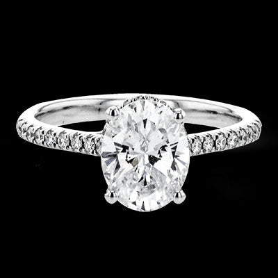 Engagement Ring in 18k Gold with Diamonds