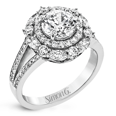 Engagement Ring in 18k Gold with Diamonds