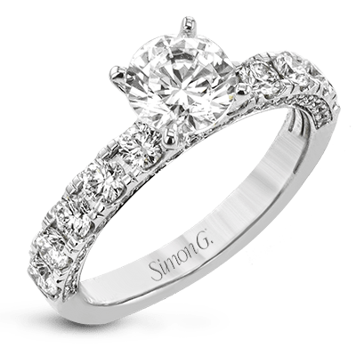 Engagement Ring in 18k Gold with Diamonds