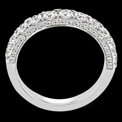 Engagement Ring in 18k Gold with Diamonds