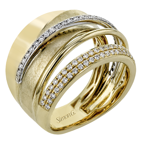 Right Hand Ring in 18k Gold with Diamonds