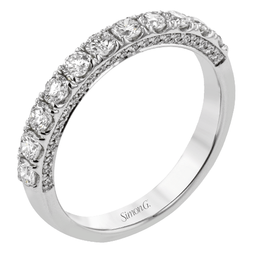 Engagement Ring in 18k Gold with Diamonds