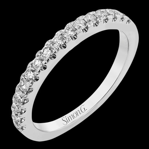 Engagement Ring in 18k Gold with Diamonds