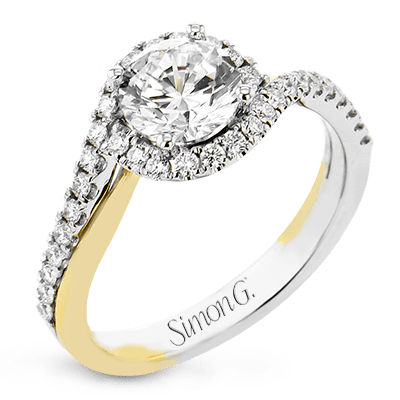 Engagement Ring in 18k Gold with Diamonds