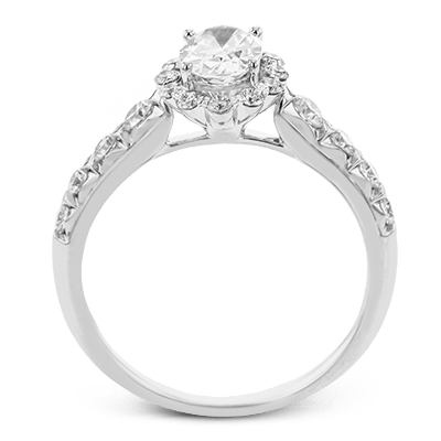 Engagement Ring in 18k Gold with Diamonds